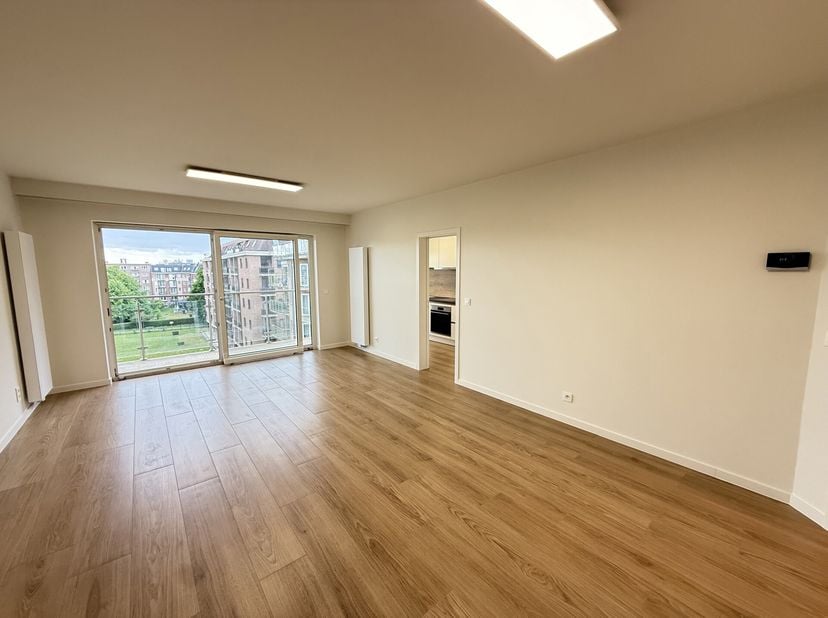 Appartement entièrement rénové 2ch - À deux pas de lOTAN&lt;br /&gt;
Situé à proximité immédiate du quartier de lOTAN, cet appartement entièrement rénové of