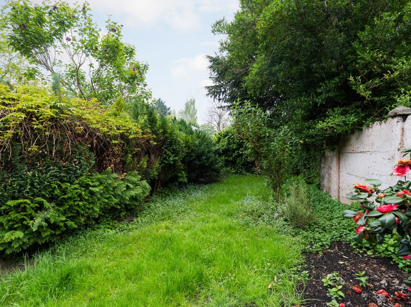 WOLUWE-SAINT-PIERRE, dans le quartier très recherché de STOCKEL, à proximité immédiate de toutes les facilités, jolie MAISON (4ch/1sdb) totalisant +/-