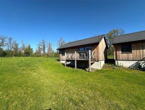                                         Chalet te koop in Heure, € 240.000
