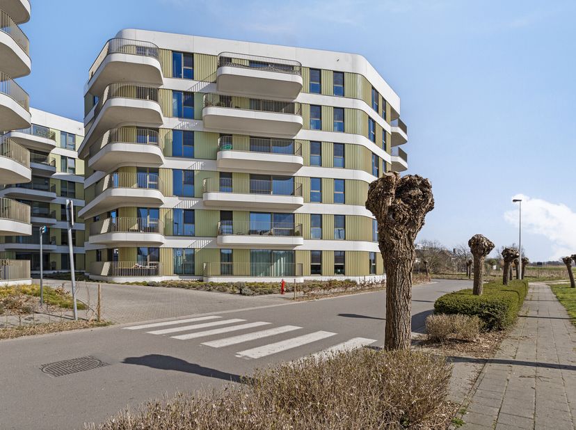 Appartement récemment construit à vendre dans le projet Brig in Boom&lt;br /&gt;
mise en page:&lt;br /&gt;
- hall d&#039;entrée&lt;br /&gt;
- salon avec cuisine ouverte&lt;br /