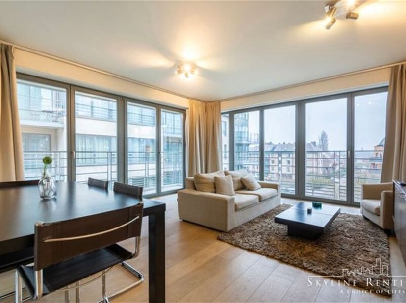 Proche de l&#039;OTAN, à proximité des transports en commun et de toutes autres commodités. Magnifique appartement MEUBLE de ±92m² situé au 3éme étage d&#039;un