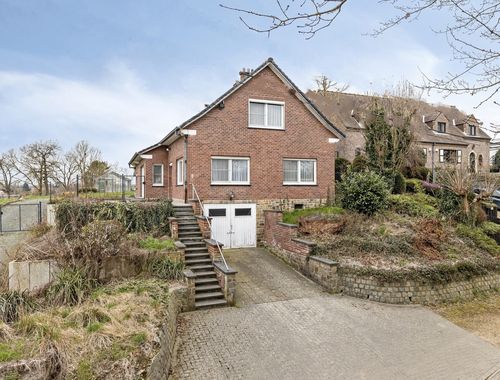                                         Eengezinswoning te koop in Sint-Pieters-Leeuw, € 495.000
