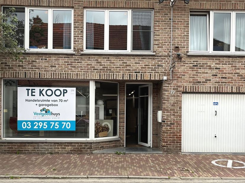 Bien professionnel à vendre
                    à 2980 Zoersel