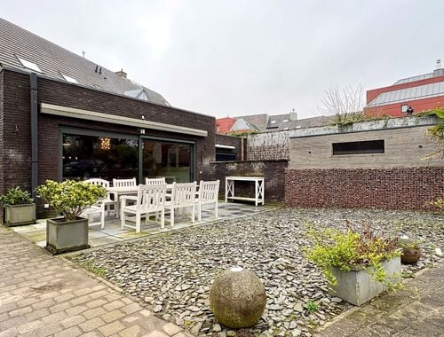                                         Gelijkvloers app. te koop in Kuurne, € 298.000
