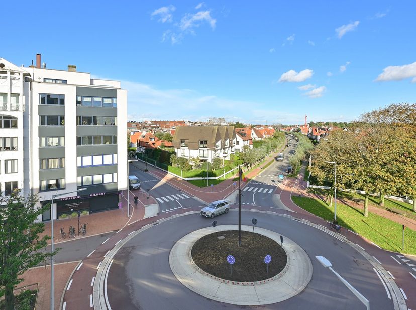 Appartement à louer
                    à 8300 Knokke