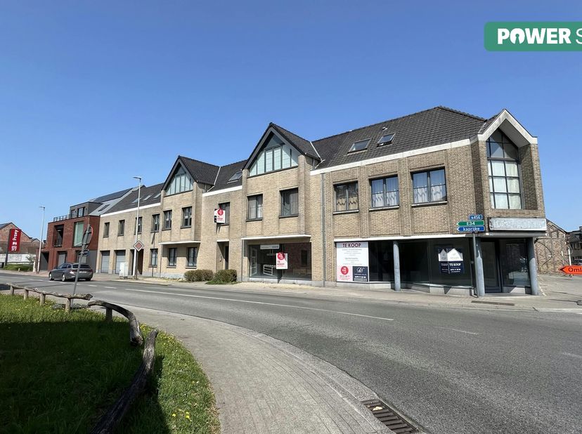 Indeling:&lt;br /&gt;
- leefruimte met zit- en eethoek&lt;br /&gt;
- volledig uitgeruste keuken met alle nodige comfort&lt;br /&gt;
- praktische berging&lt;br /&gt;
- 2 slaap