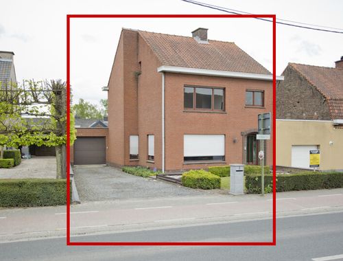                                         Maison à vendre à Westrozebeke, € 180.000
