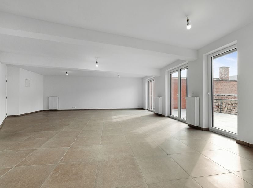 PROMOTION D&#039;ETE - BENEFICIEZ D&#039;UNE OFFRE EXCEPTIONNELLE (*) NAMUR  à proximité de toutes les facilités, à 500 m de la gare, APPARTEMENT NEUF (3CH/2SDB