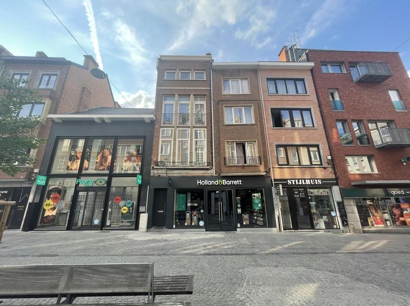 Bent u op zoek naar een recent opgeleverde, energiezuinige en exclusieve studio in het hartje van Leuven? Dan is dit een echte aanrader!Deze exclusiev
