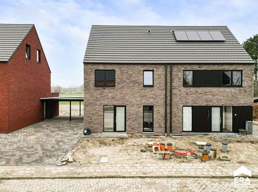 [[ CE BIEN PARTICIPE À LA JOURNÉE MAISONS OUVERTES ERA LE 15/3 DE 11:00 À 12:00 ]]&lt;br /&gt;
Ce bien participe à la Journée Maisons Ouvertes ERA. Visitabl