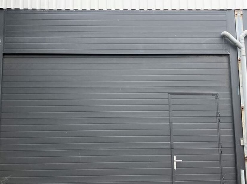 Magazijnruimte met verschillende mogelijkheden&lt;br /&gt;
Ligging: Gelegen op Herenthoutseweg, vlakbij invalswegen. &lt;br /&gt;
Indeling: Magazijnruimte met wer