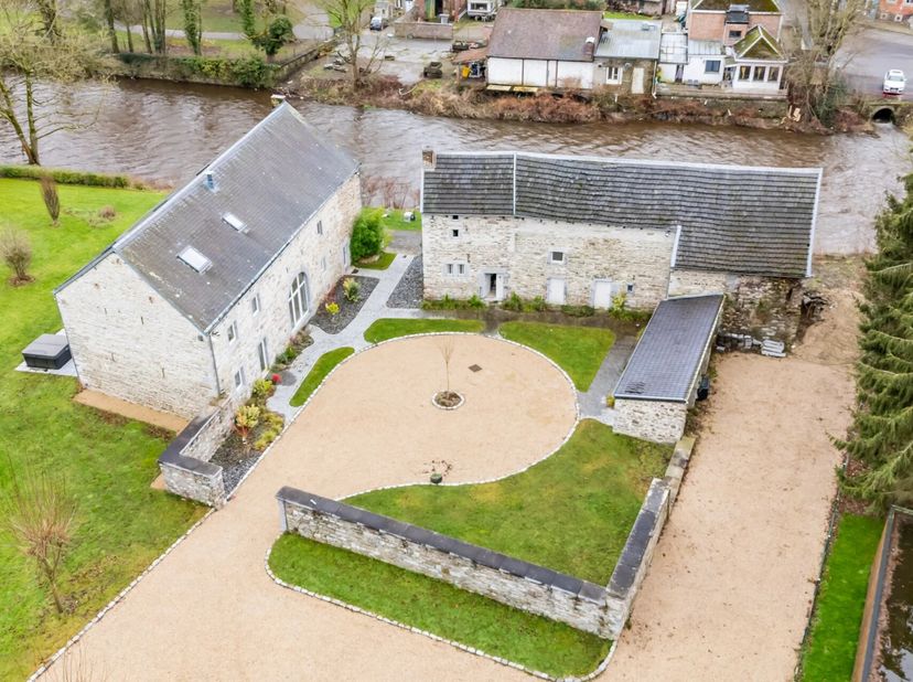 Lien Youtube : https://youtu.be/JzOItb8dJ54&lt;br /&gt;
Renseignements et visites JP Richel 0471/06.20.86&lt;br /&gt;
Emplacement prisé et cadre idyllique! Située