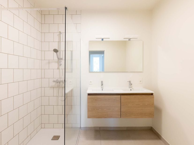 Instapklaar  energiezuinig  rustig gelegen&lt;br /&gt;
&lt;br /&gt;
In Molendreef, een eigentijds woonproject vlak bij het centrum van Sint-Niklaas, vind je dit c