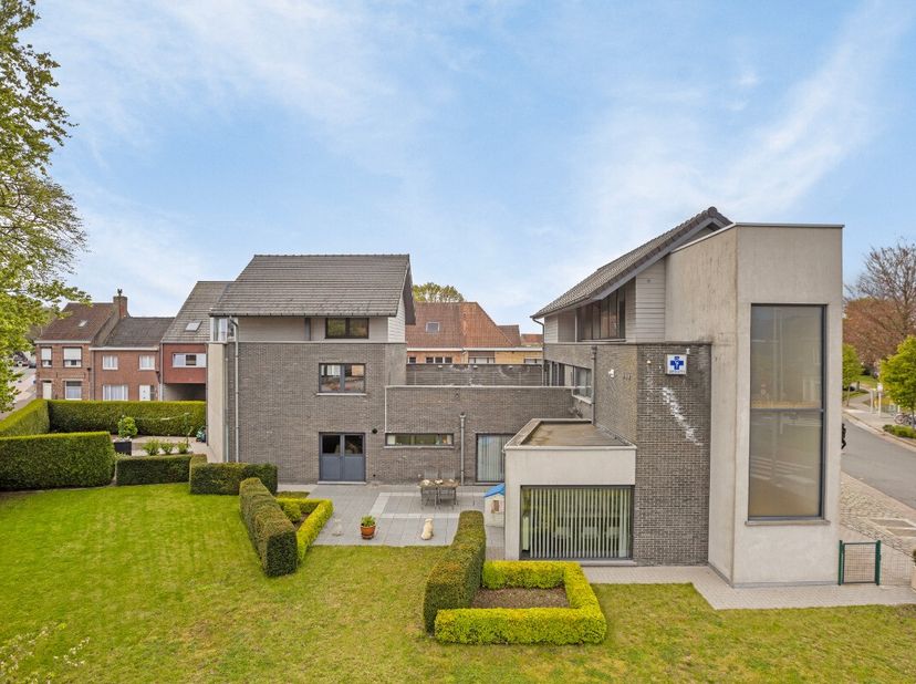 Bien professionnel à vendre
                    à 8490 Varsenare