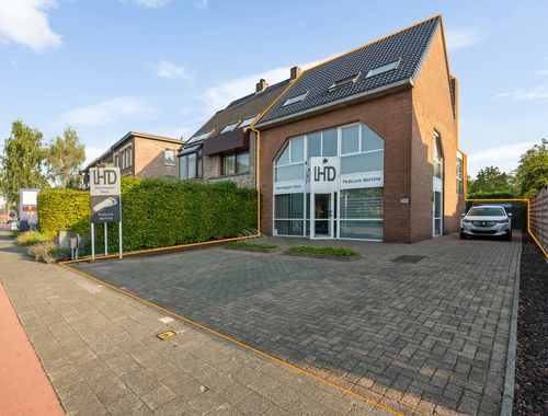                                         Usage mixte à vendre à Aartselaar, € 574.000
