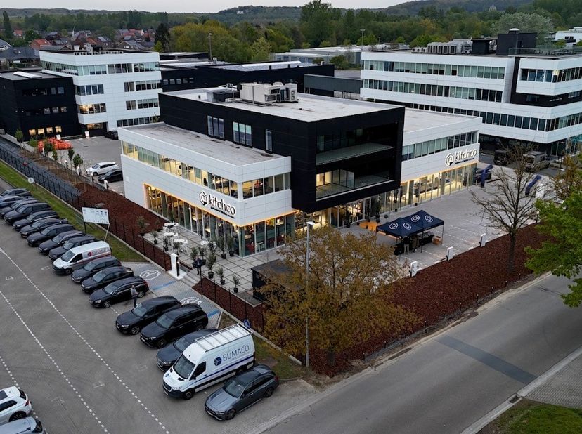 Kantoorruimte te huur in de Wingtower – Rotselaar&lt;br /&gt;
&lt;br /&gt;
Op de derde verdieping van de Wingtower bieden we een kantoorruimte van 269,10 m² aan.&lt;