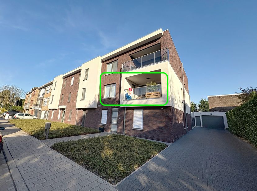 Cet appartement BEN (presque neutre en énergie) de 2 chambres avec terrasse est situé à E. Van Uffellaan à Hemiksem. Tout cela est situé dans une impa
