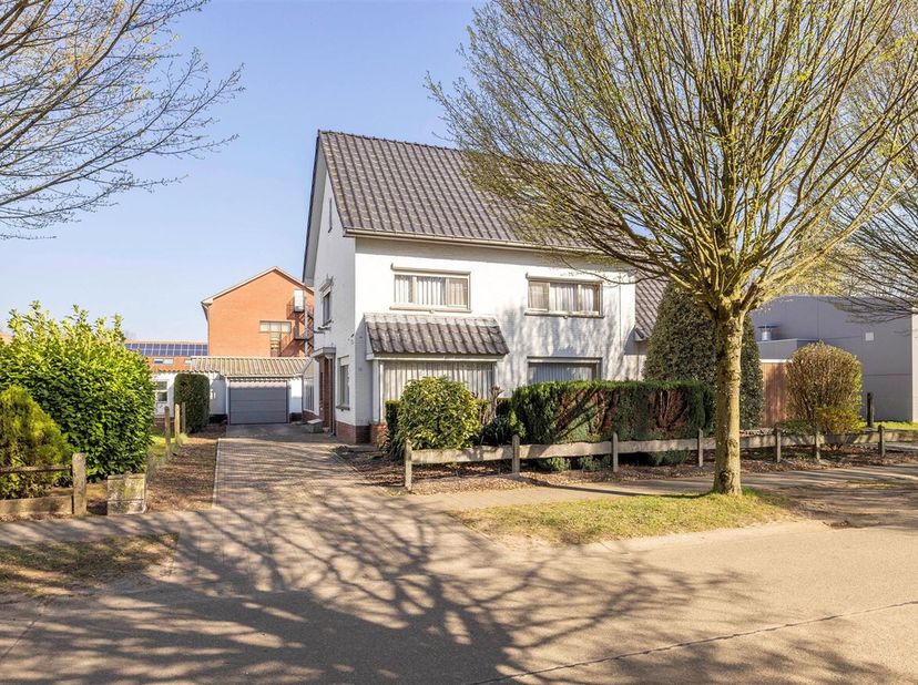 Maison à vendre
                    à 2200 Herentals