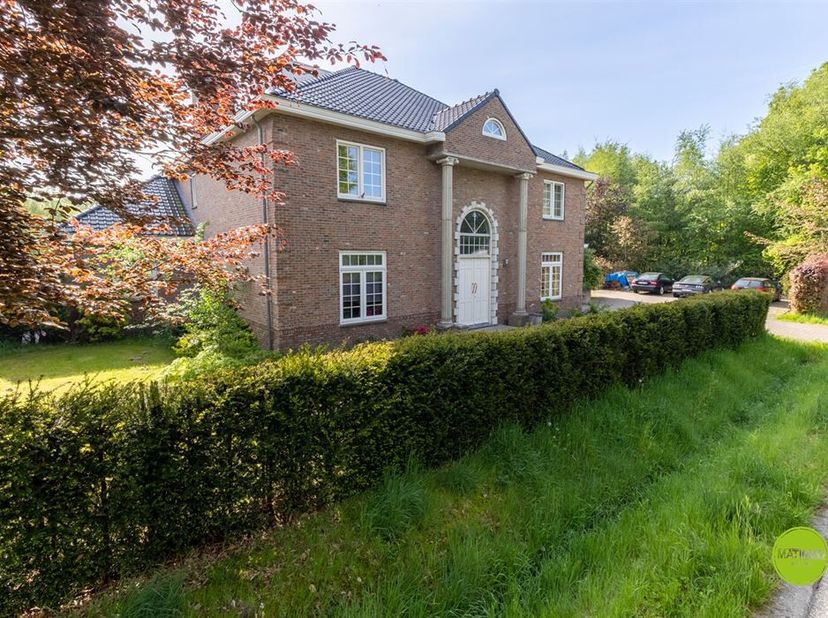 Exclusieve instapklare villa op royaal perceel in Pelt&lt;br /&gt;
Welkom in deze indrukwekkende, instapklare villa uit 2008, gelegen op een riant perceel v
