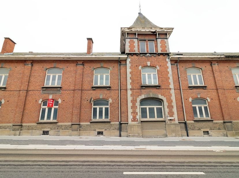 Bien professionnel à vendre
                    à 3700 Tongeren
