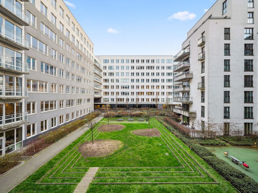 This very energy efficient 3 bedroom apartment with spacious terrace and underground basement storage is located in an exclusive and gated residence i