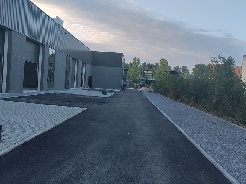Bien professionnel à vendre
                    à 3590 Diepenbeek
