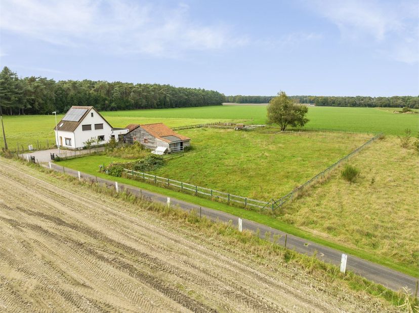 Terrain à vendre
                    à 3940 Hechtel