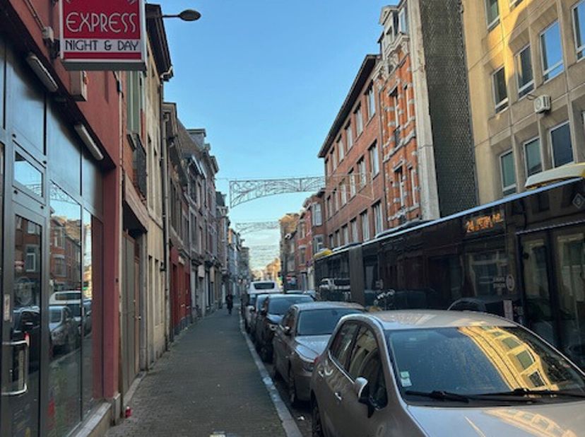 !!! AVIS AUX INVESTISSEURS !!!&lt;br /&gt;
L&#039;agence SKYIMMO vous propose cette maison de rapport de 3 logements en ordre d&#039;urbanisme  située dans le centre