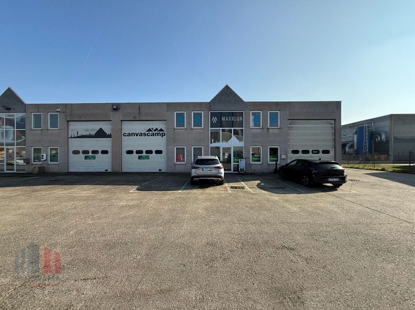 Bien professionnel à louer
                    à 9031 Drongen