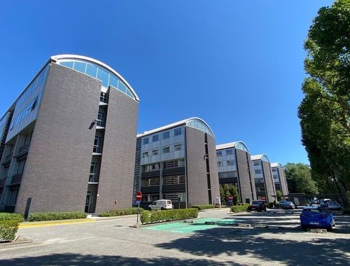                                         Bureaux à louer à Merelbeke, € 4.640
