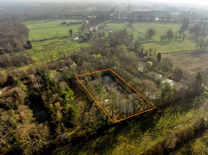 Terrain à vendre
                    à 3945 Kwaadmechelen