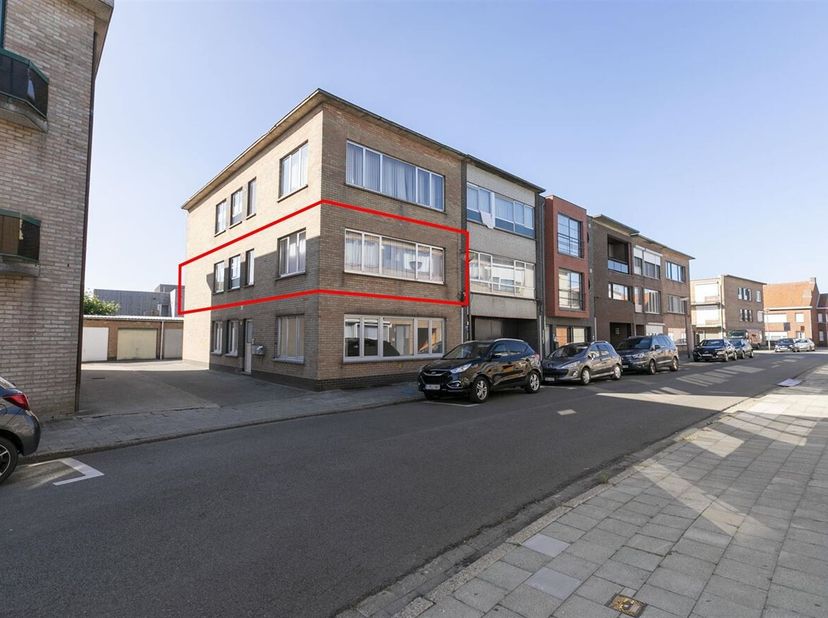 Gerenoveerd appartement met 3 slaapkamers en garage in centrum Herentals. &lt;br /&gt;
Ligging: Gelegen in het centrum van Herentals met alle faciliteiten o