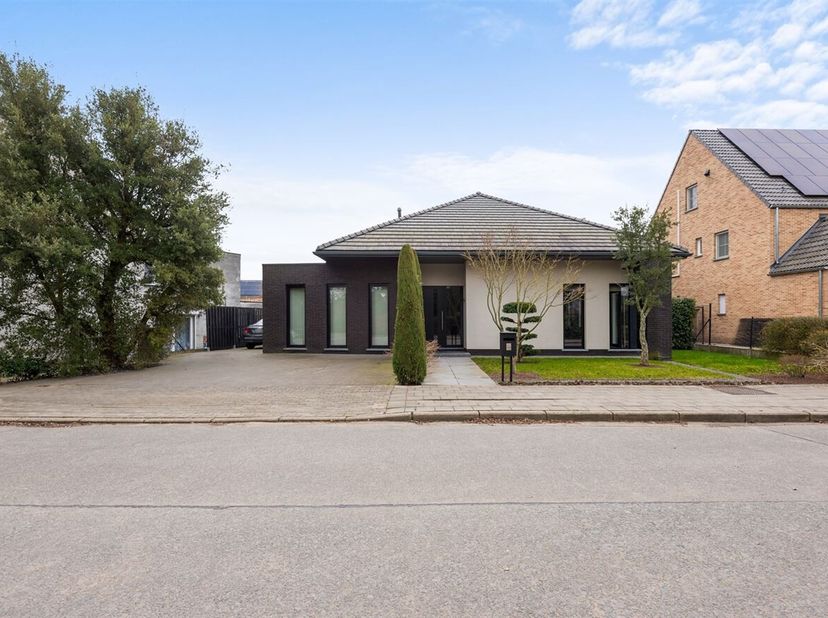Maison à vendre
                    à 2500 Lier