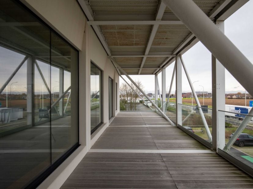 Bien professionnel à louer
                    à 8800 Roeselare