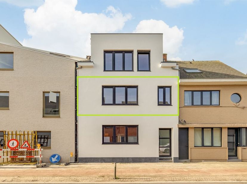 Energiezuinig en kwalitatief vernieuwbouwproject in Blaasveld&lt;br /&gt;
Dit nieuwe appartement beschikt over twee ruime slaapkamers en een zonnig terras.