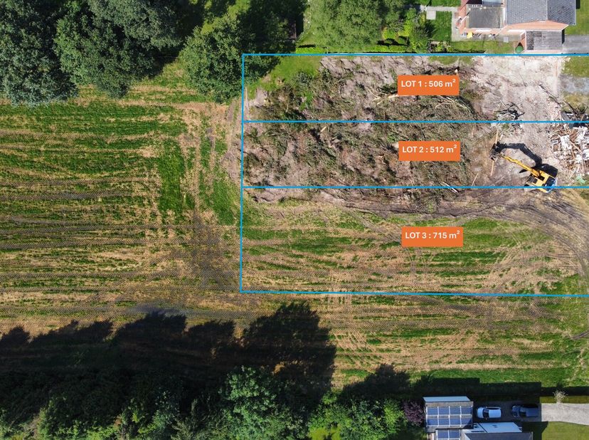 Ligging: Centraal gelegen in een rustige straat te Heultje, Westerlo. Vlotte verbinding naar de omliggende gemeentes en alle faciliteiten op wandelafs