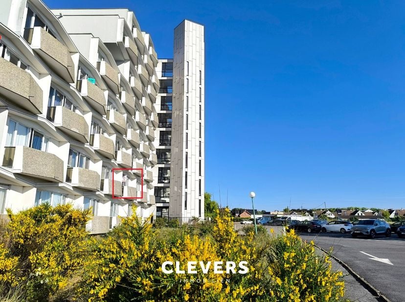 Gelegen in de groene oase &#039;Park Atlantis&#039;, vindt u dit goed onderhouden 2 slaapkamer appartement. Het appartement is gelegen op de eerste verdieping (