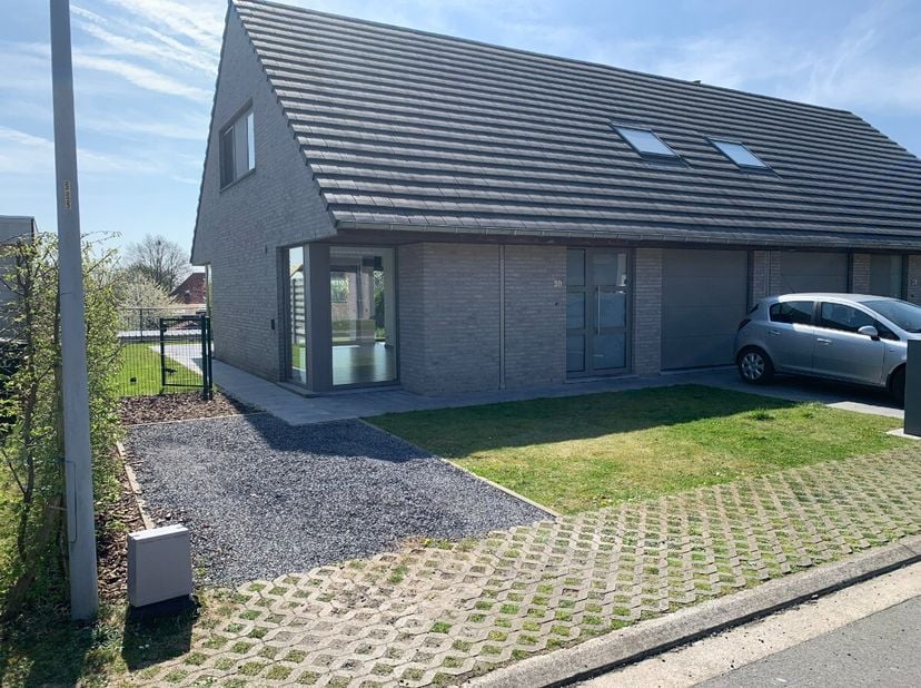 Maison à louer
                    à 8830 Hooglede