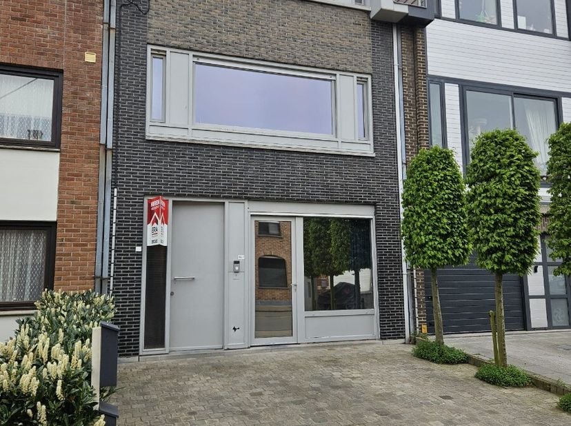 Appartement à louer
                    à 8501 Heule