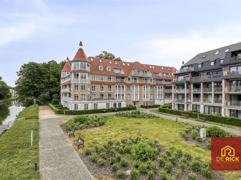 De l&#039;autre côté de la Dendre, à Erembodegem, se trouve la magnifique Résidence Termuren. Cet appartement est situé au rez-de-chaussée et est immédiate