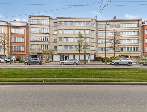                                         Appartement te koop in Jette, € 295.000
