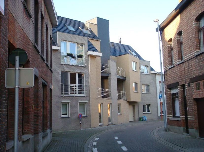 Garage à louer
                    à 9200 Dendermonde