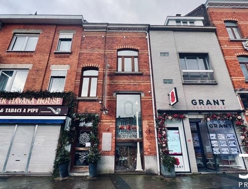                                         Commercieel Gebouw te koop in Sint-Lambrechts-Woluwe, € 450.000
