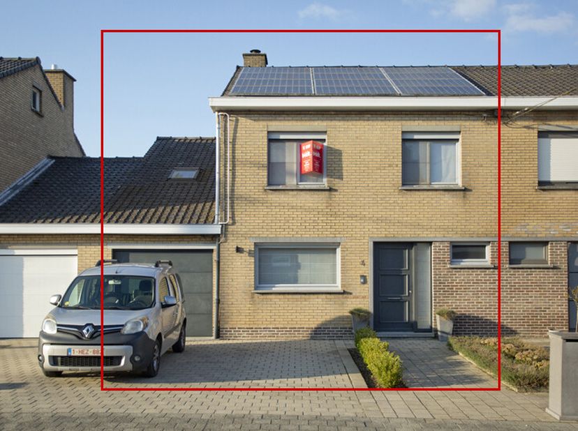 RUIME RIJWONING IN GOEDE STAAT -  &lt;br /&gt;
 &lt;br /&gt;
Gelegen te Anzegem (Tiegem), Toekomststraat 4.  &lt;br /&gt;
Vg, Wg, Gmo, Gvkr, Gvv.  &lt;br /&gt;
Geen overstrom