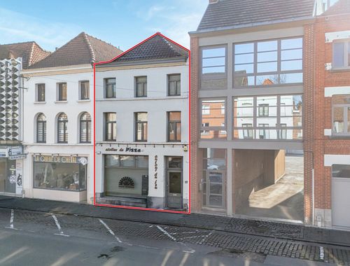                                         Usage mixte à vendre à Tournai, € 329.000
