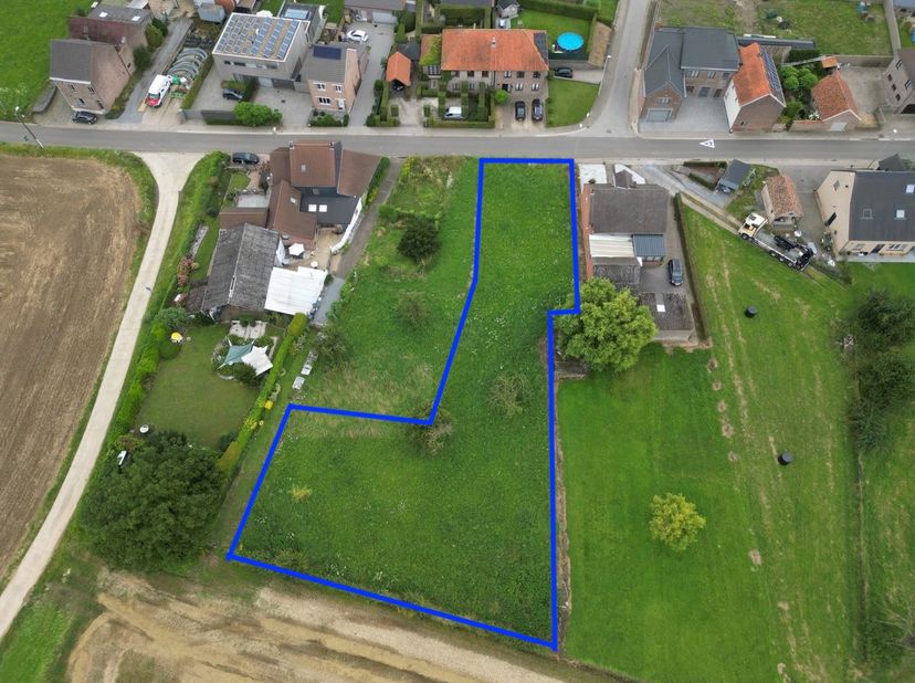 *Te koop: Bouwgrond in het hart van Haspengouw*&lt;br /&gt;
&lt;br /&gt;
Op zoek naar de ideale locatie voor je droomhuis? Deze prachtige bouwgrond van 14a53 (Lot