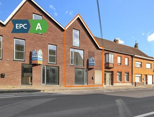                                         Usage mixte à vendre à Outrijve, € 329.000
