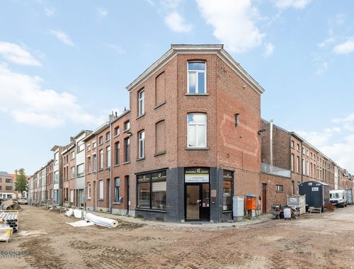                                         Handelspand met woonst te koop in Mechelen, € 435.000
