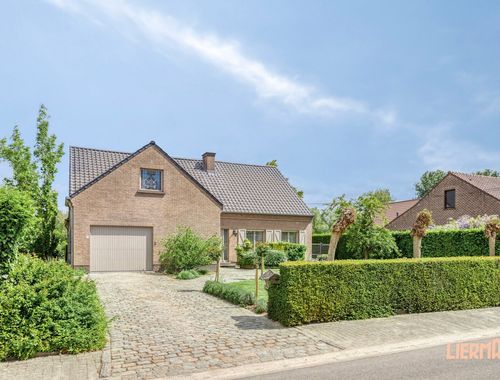                                         Woning te koop in Denderhoutem, € 590.000
