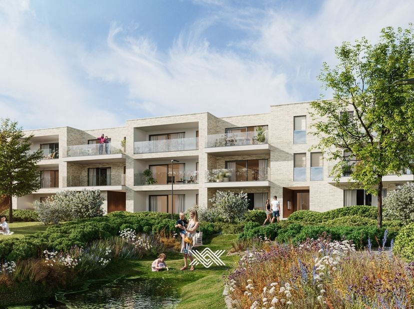 Dit drieslaapkamer appartement van 130,4 m² op het tweede verdiep beschikt over een inkomhal, een afzonderlijk toilet, de eerste badkamer uitgerust me